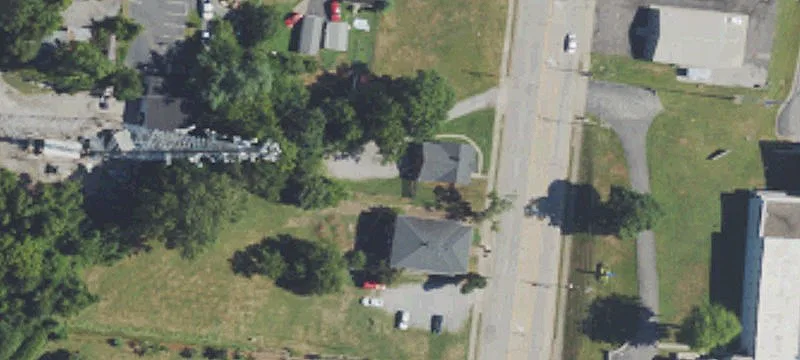 425 Main St