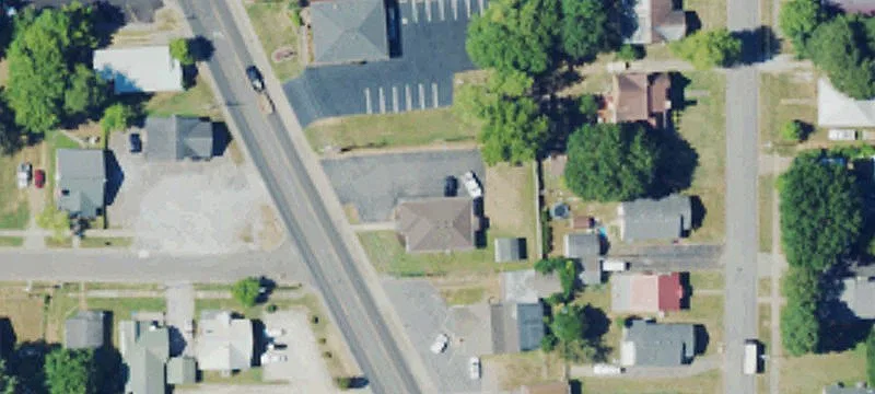 834 Paris Rd