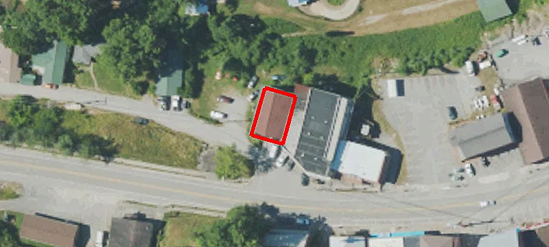 8 Dogwood St