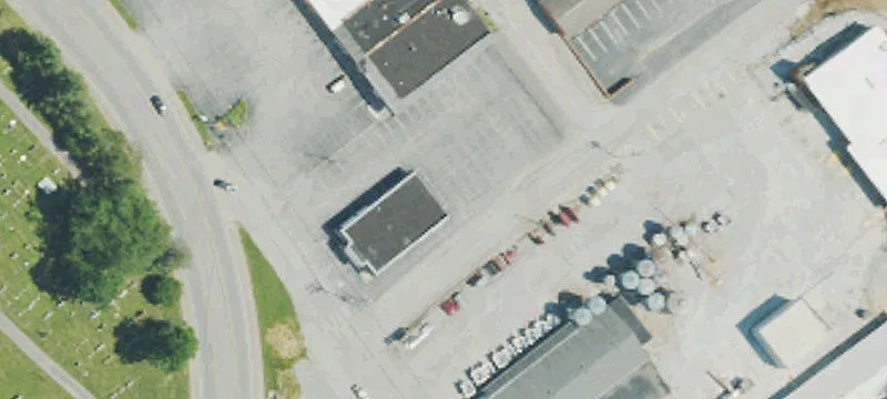 1106 Main St