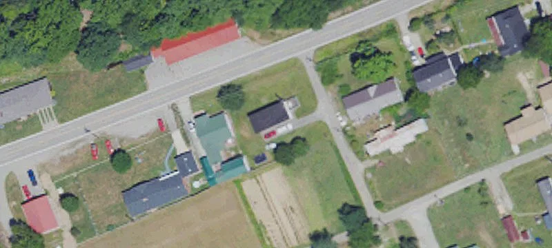 6689 Hwy 7th S