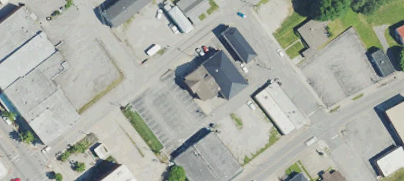 134 5th St