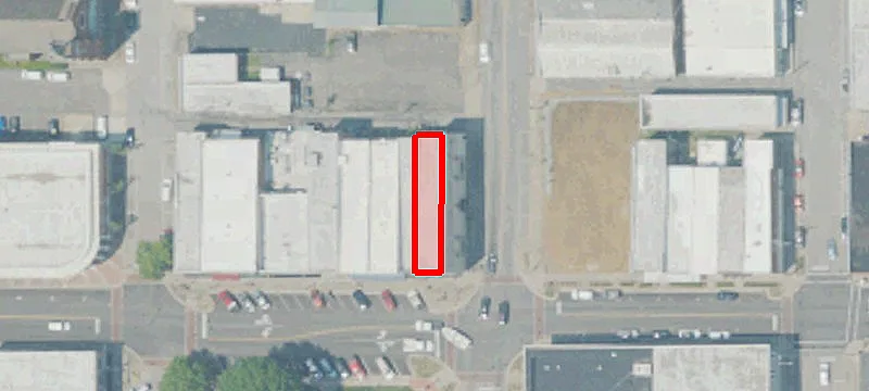 402 Main St