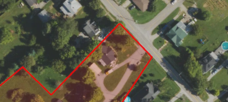 3162 Main St