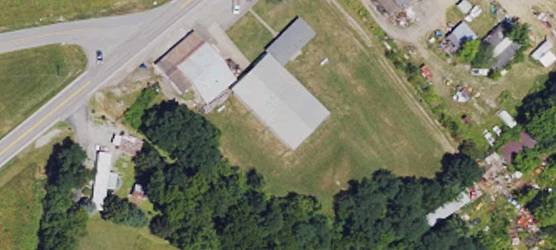 5561 Hwy 42nd W
