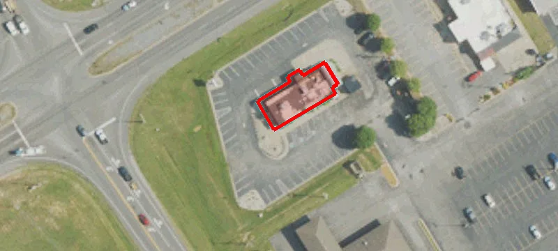 30 Outlet Ave