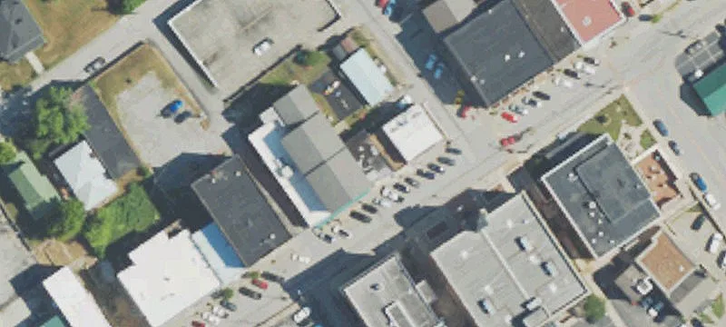 1128 Main St