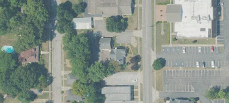 309 4th St