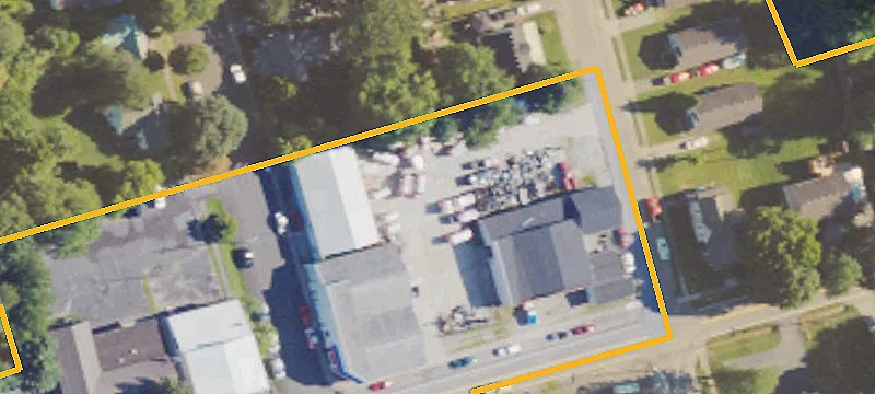 205 Walnut St