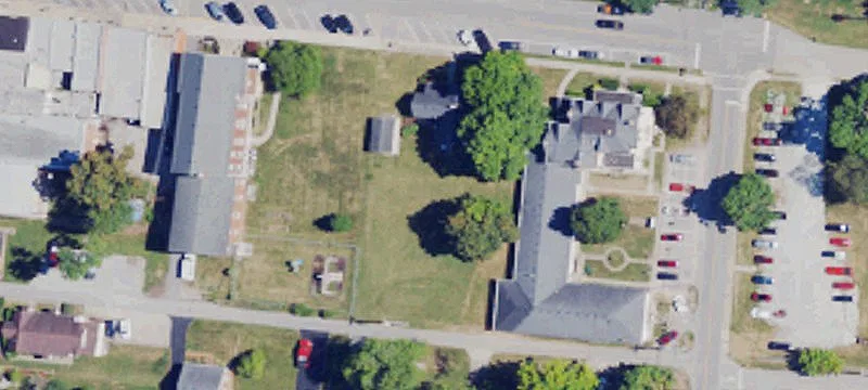 77 Cross Main St