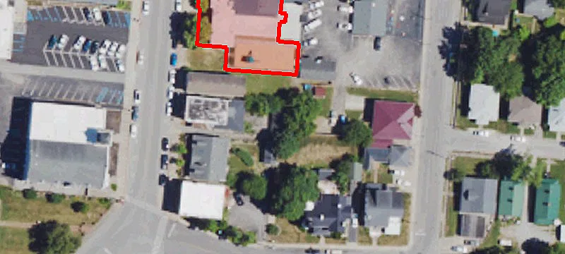 321 Main St