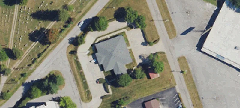 128 Edwards Ave