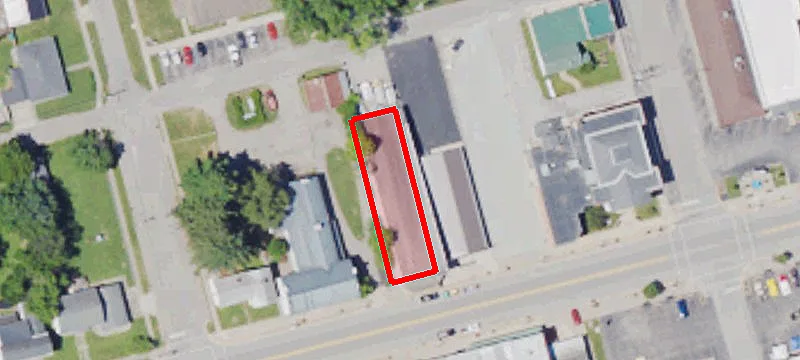 36 Main St