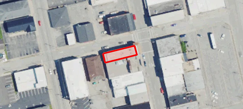 300 Main St