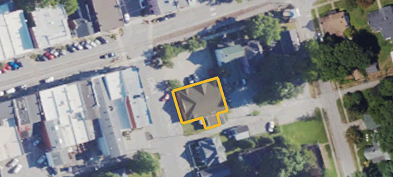 201 Main St