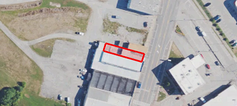 5223 Main St
