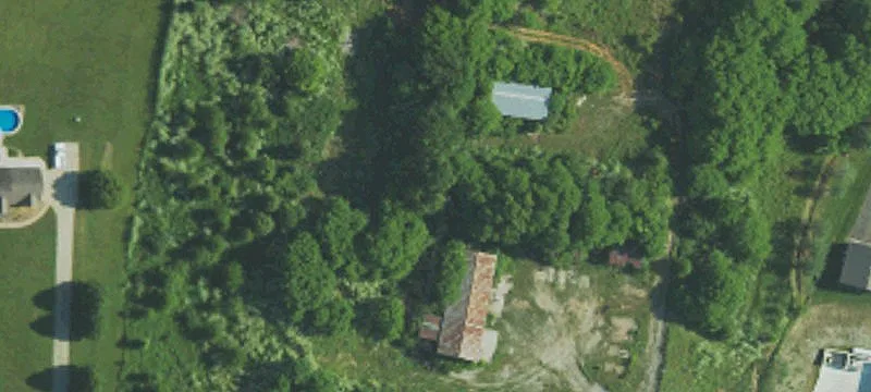 105 Paris Rd