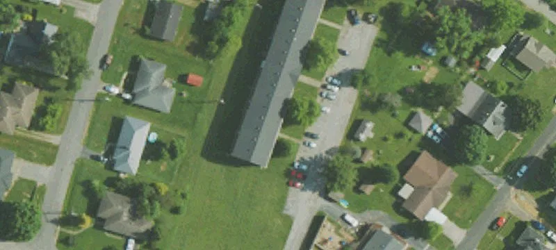 Risen Ave
