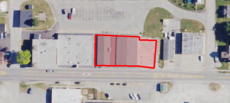8160 Main St