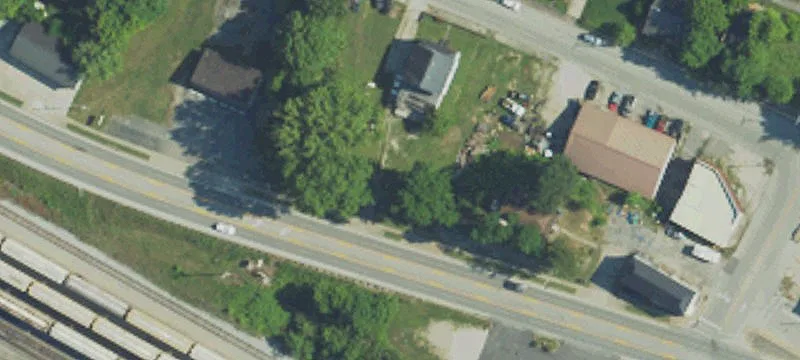 825 Main St