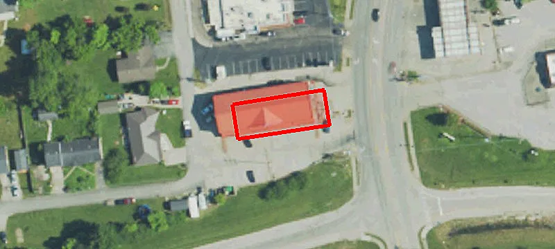 221 Main St