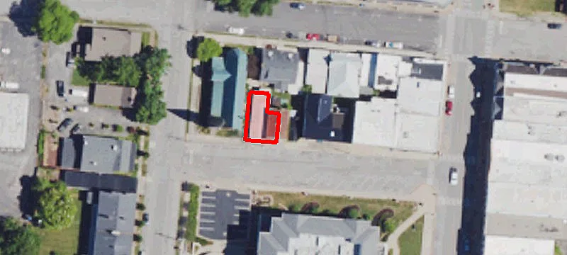 121 Short St