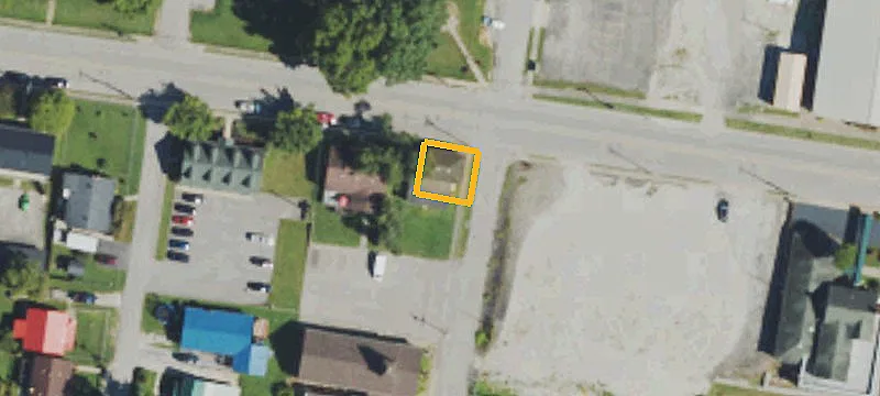 301 Main St