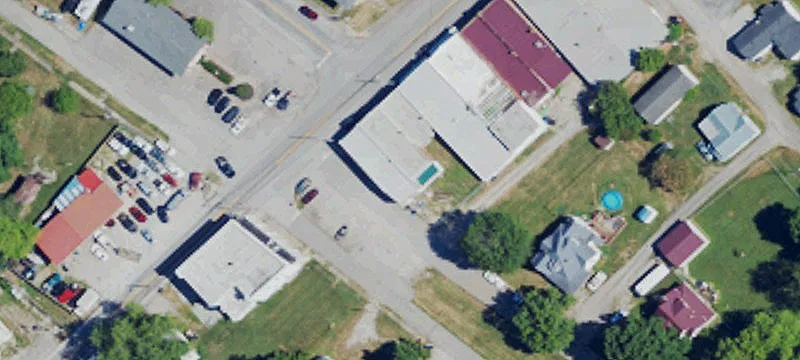 1152 Main St