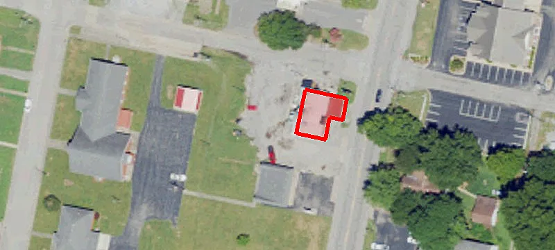1323 Main St
