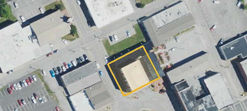 100 Main St