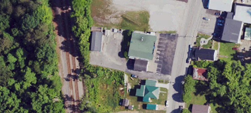198 Main St