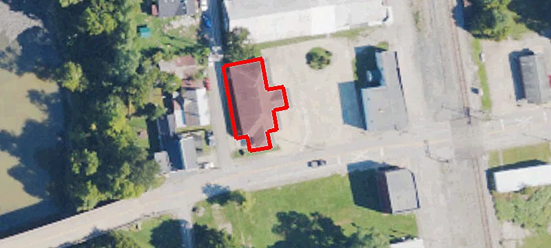 106 Main St