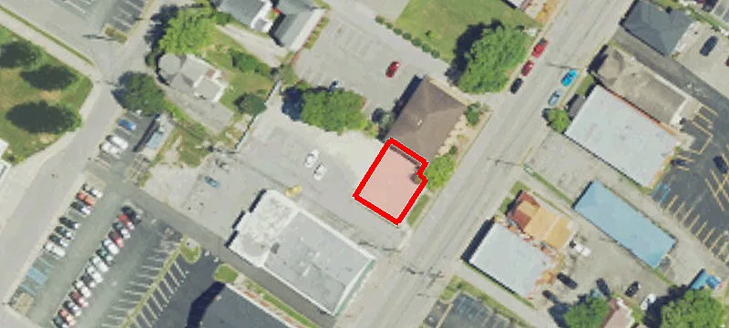 301 Main St