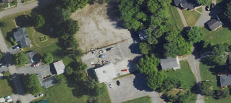 24790 Louisville Rd