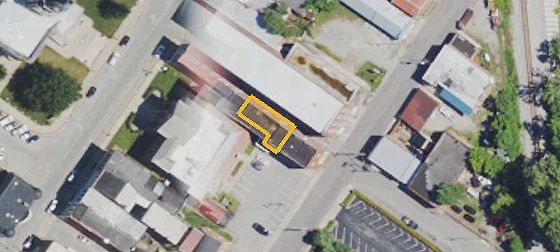 301 Pleasant St