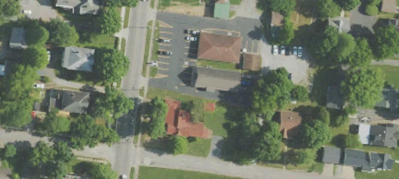 320 Main St