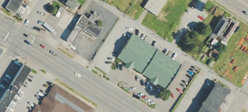 2245 Winchester Ave