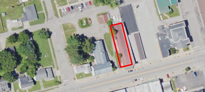 52 Main St