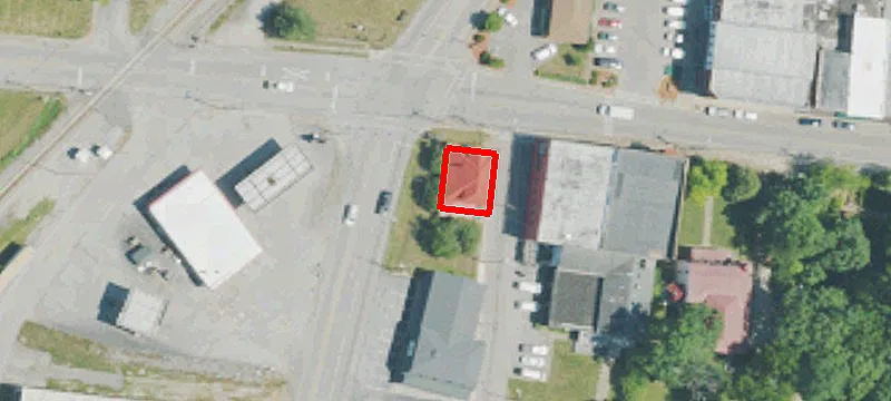101 Main St
