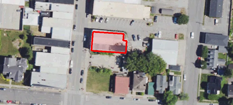 121 Main St