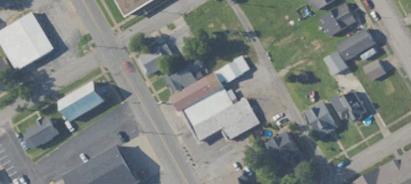 208 2nd St