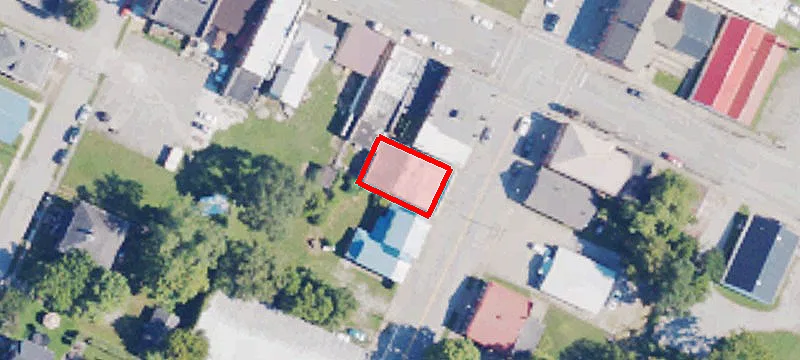 305 Main St