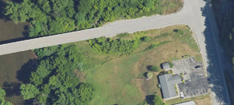 1725 Hwy 15th N