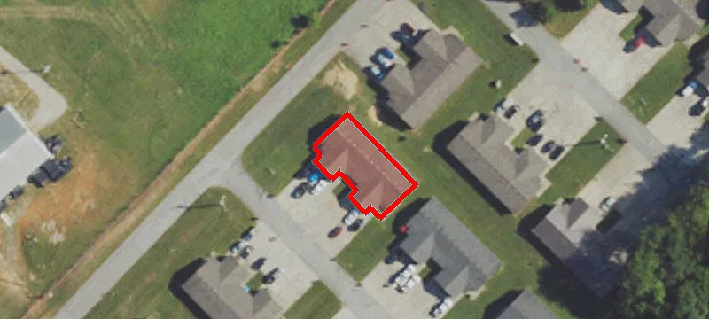 102 104th 106th Sydne Ln