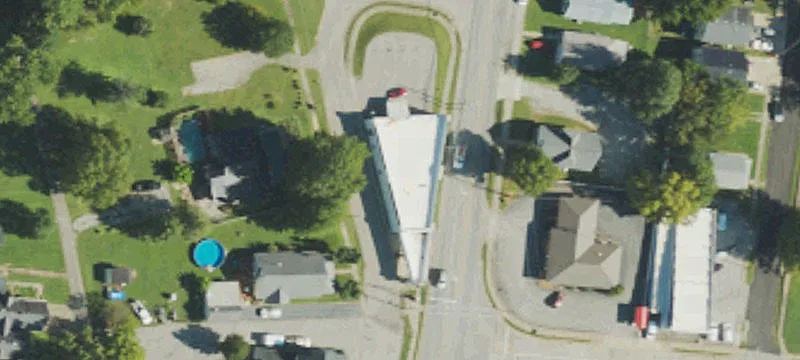 402 Main St