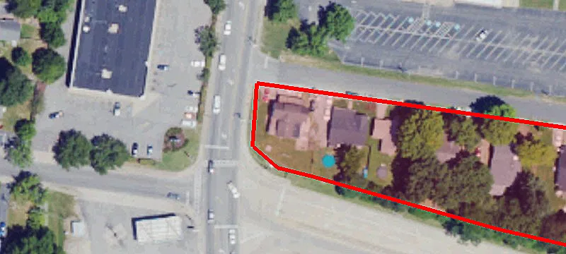 301 Main St