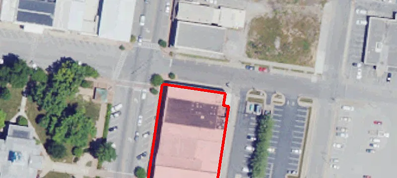 128 Main St