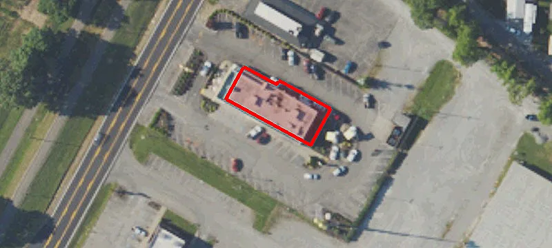 900 Main St