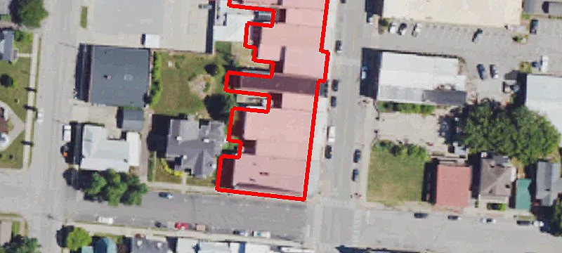 124 Main St