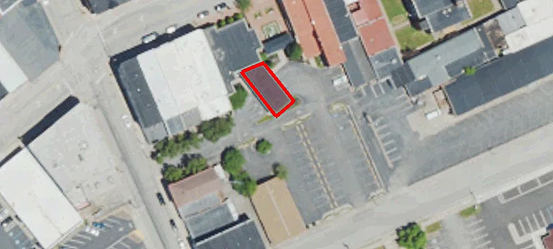 136 Main St